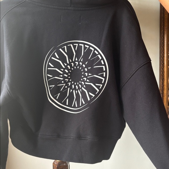 Soul cycle zip up hooded crop - Picture 3 of 3